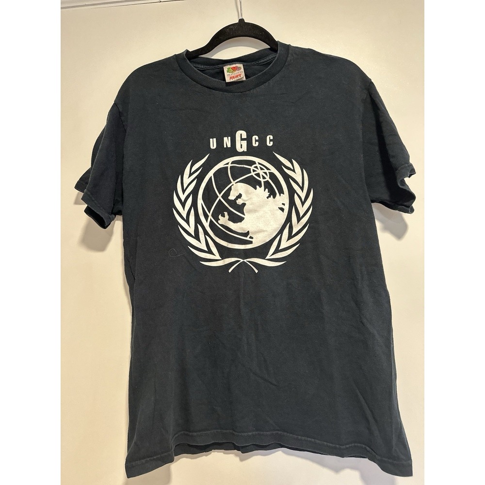 Vintage/Y2K UNGCC Black Godzilla Graphic Tee. Fruit of the Loom Heavy Cotton.